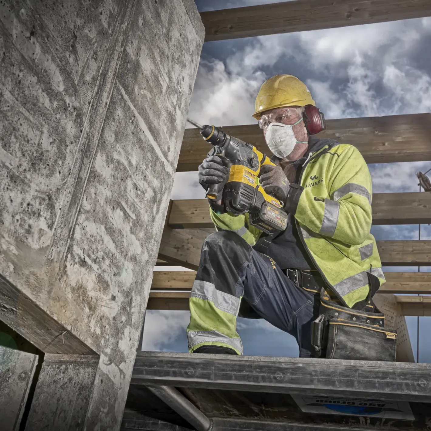 DeWALT DCH333NT 54V XR borehammer SDS-plus solo inkl. kuffert* Borehamre