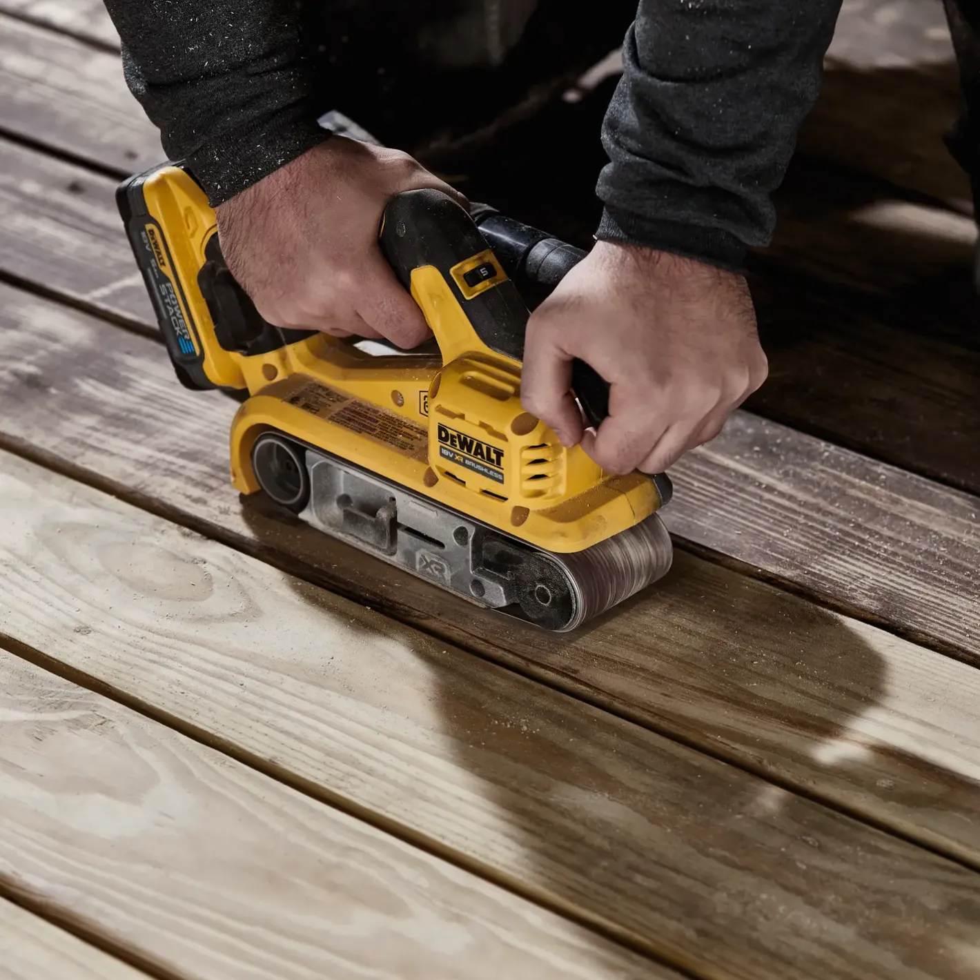 DeWALT DCW220N-XJ 18V Båndsliber solo* Båndslibere