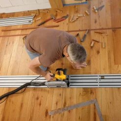 DeWALT DWS520KTR 55 mm dyksav med 1,5 m styreskinne* Dyksave