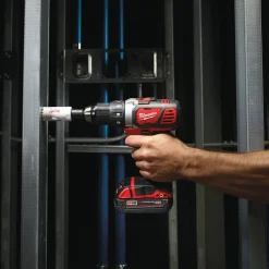 Milwaukee M18 BDD-403C 18V bore-/skruemaskine 3x4.0 Ah batteri og lader* Bore- Og Skruemaskiner