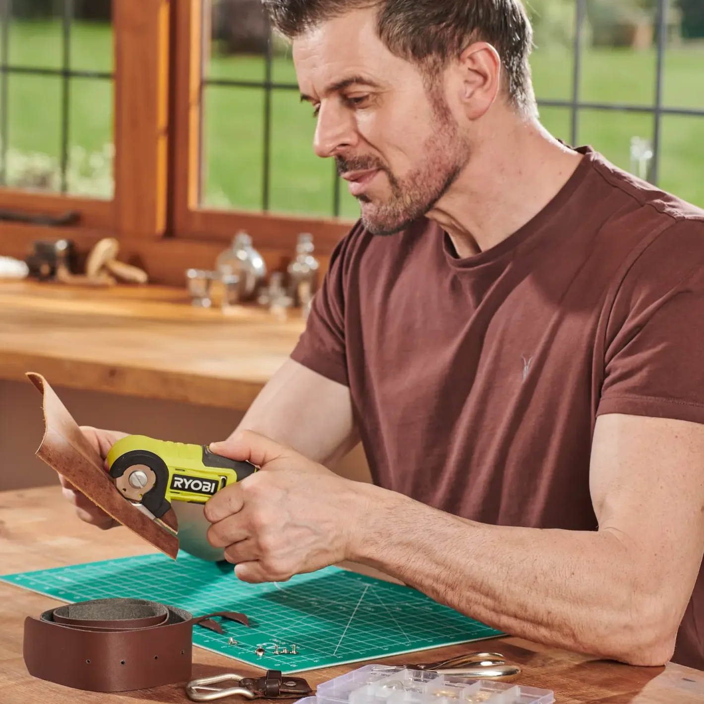 Ryobi RCT4-0 4V universalsaks USB Lithium solo* Multicuttere