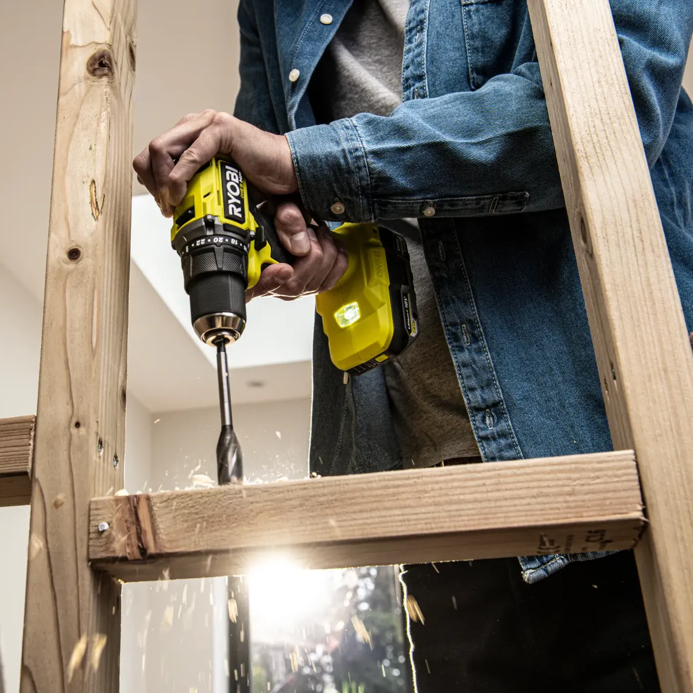 Ryobi RDD18C-220S bore-/skruemaskine inkl. 2 x 2,0 Ah 18V ONE+* Bore- Og Skruemaskiner