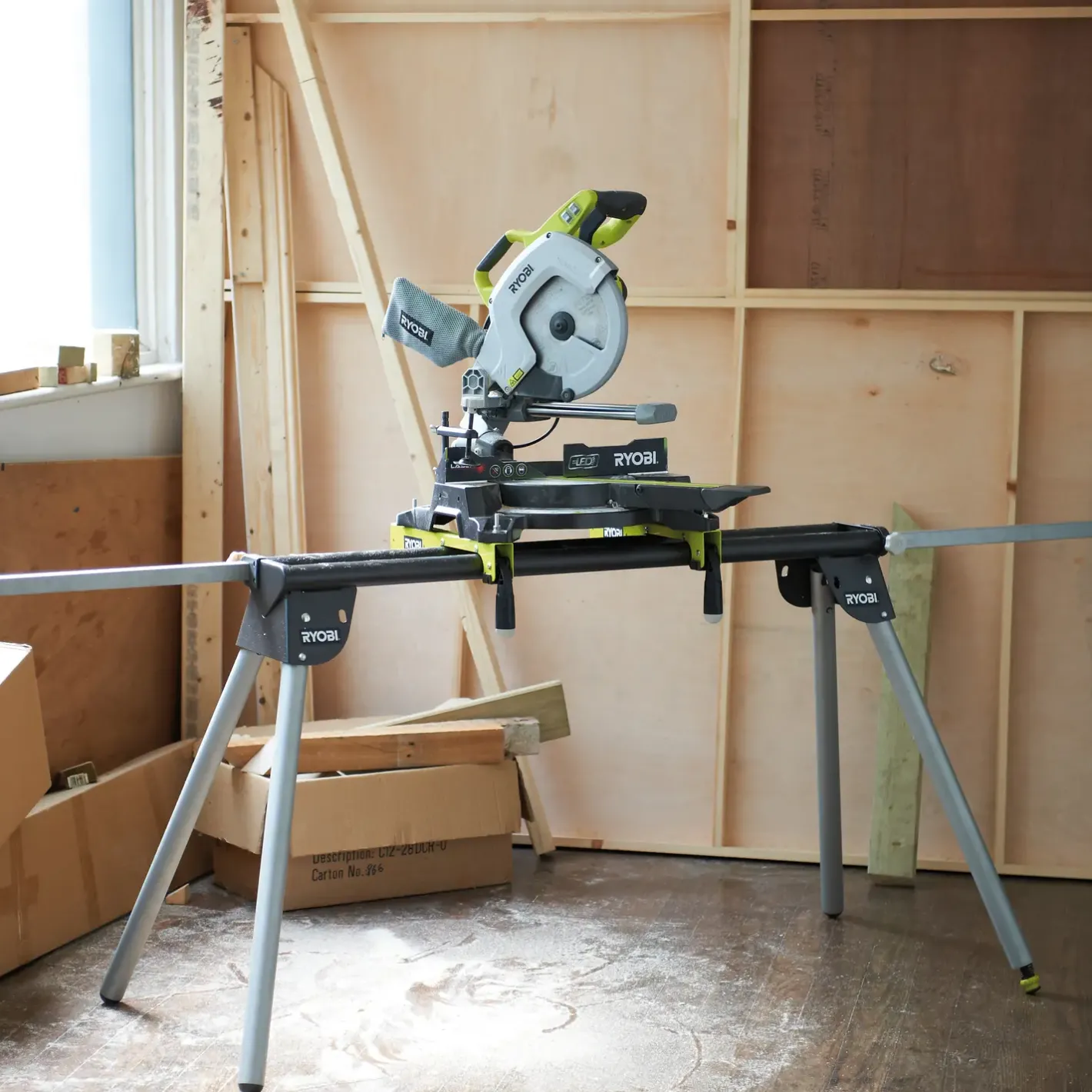 Ryobi RLS01 arbejdsbord til kap-/geringsave* Savborde Og Arbejdsstationer