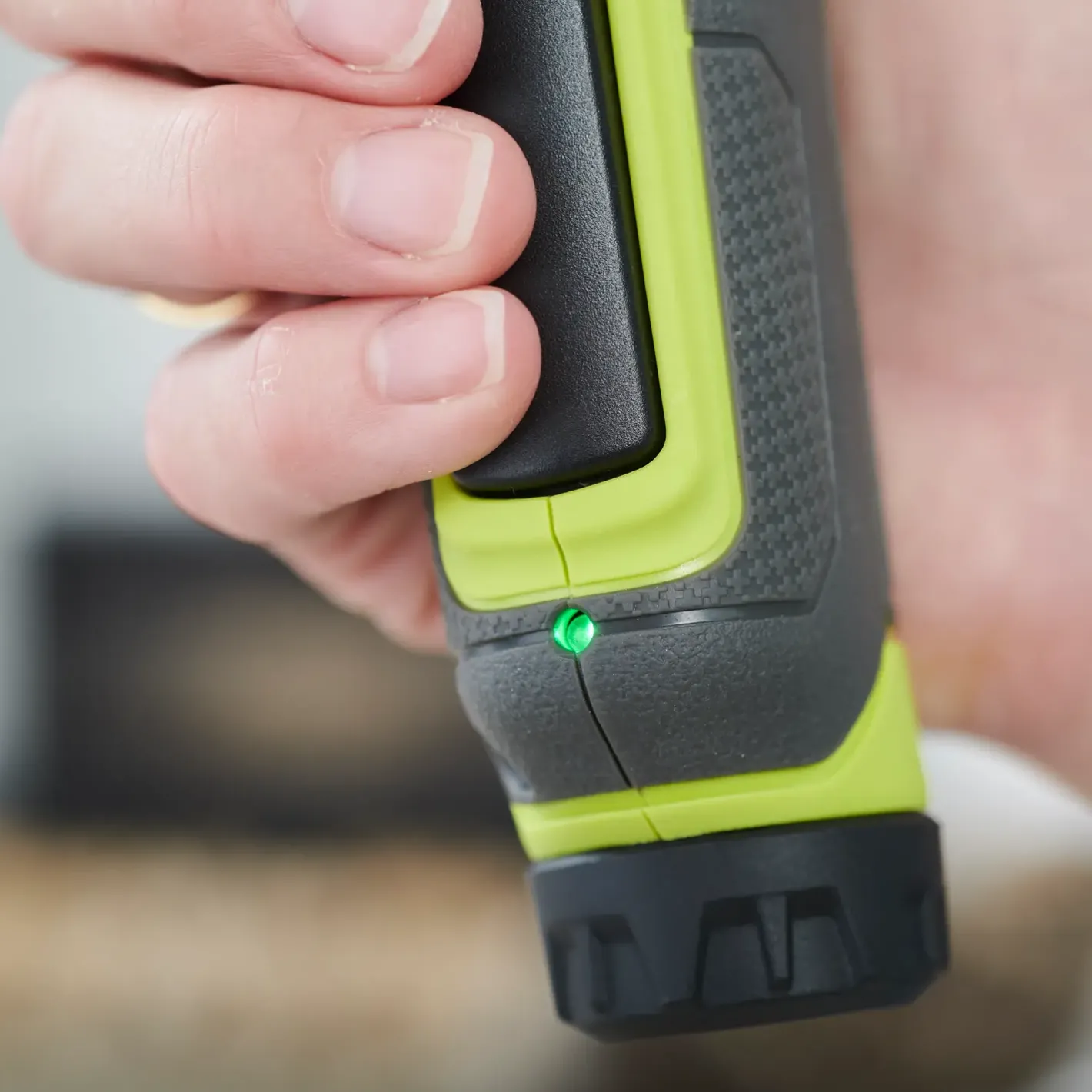 Ryobi RSDP4-120G 4V knækskruetrækkersæt* Bore- Og Skruemaskiner