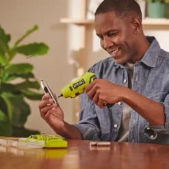 Ryobi RSDP4-120G 4V knækskruetrækkersæt* Bore- Og Skruemaskiner