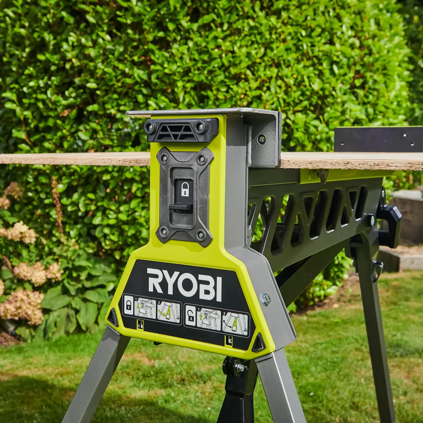 Ryobi RSTSJ150 transportabel arbejdsbænk med spændesystem* Arbejdsborde Og Reoler