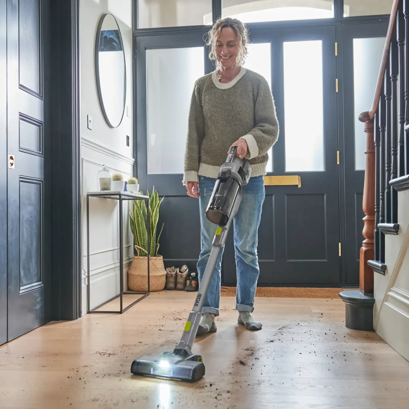 Ryobi RSVS18BL-0 18V ONE+ støvsuger solo* Rengøringsartikler|Tilbehør Til Kontor Og Værksted