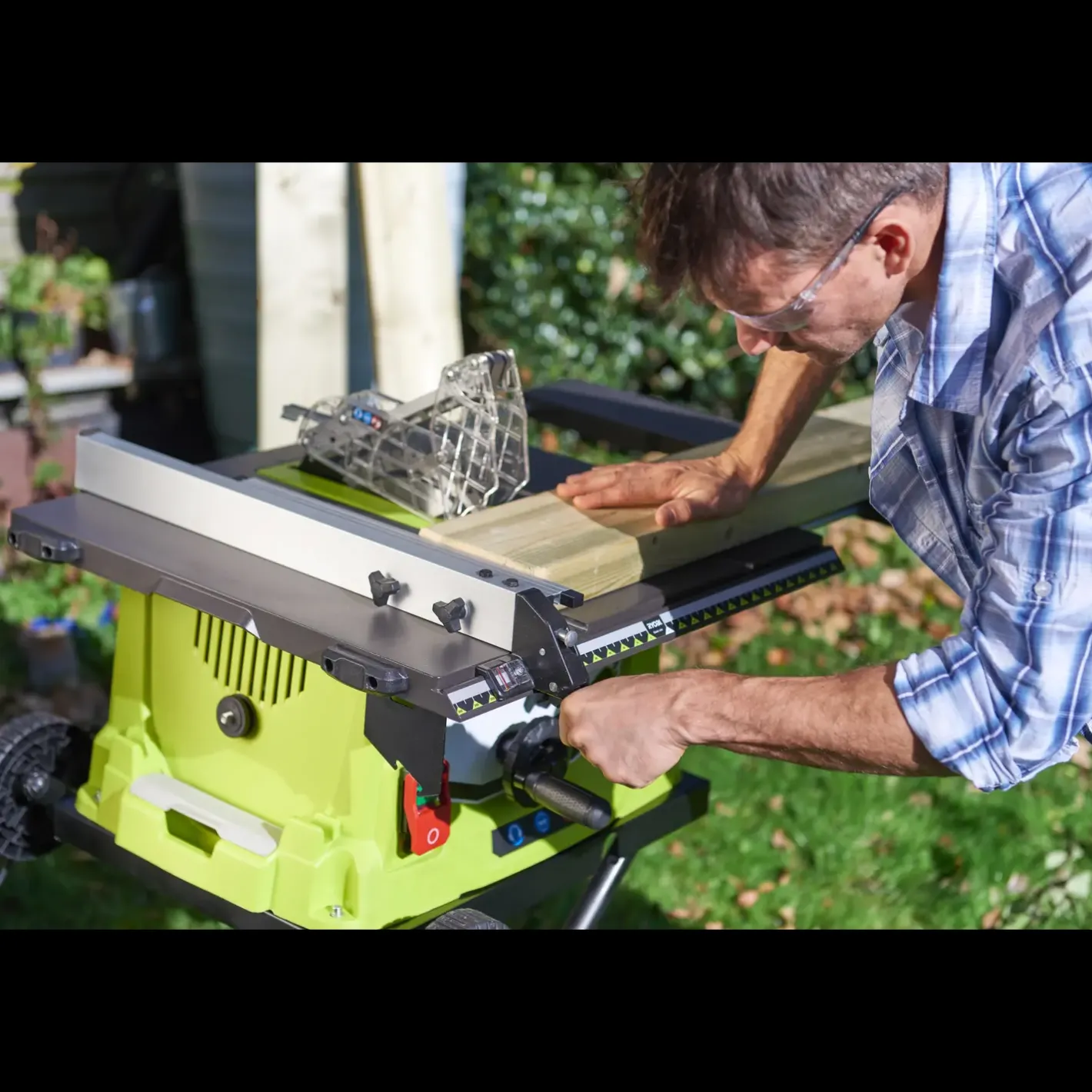 Ryobi RTS1800EF-G bordrundsav 1800W 560x710 mm* Bordrundsave
