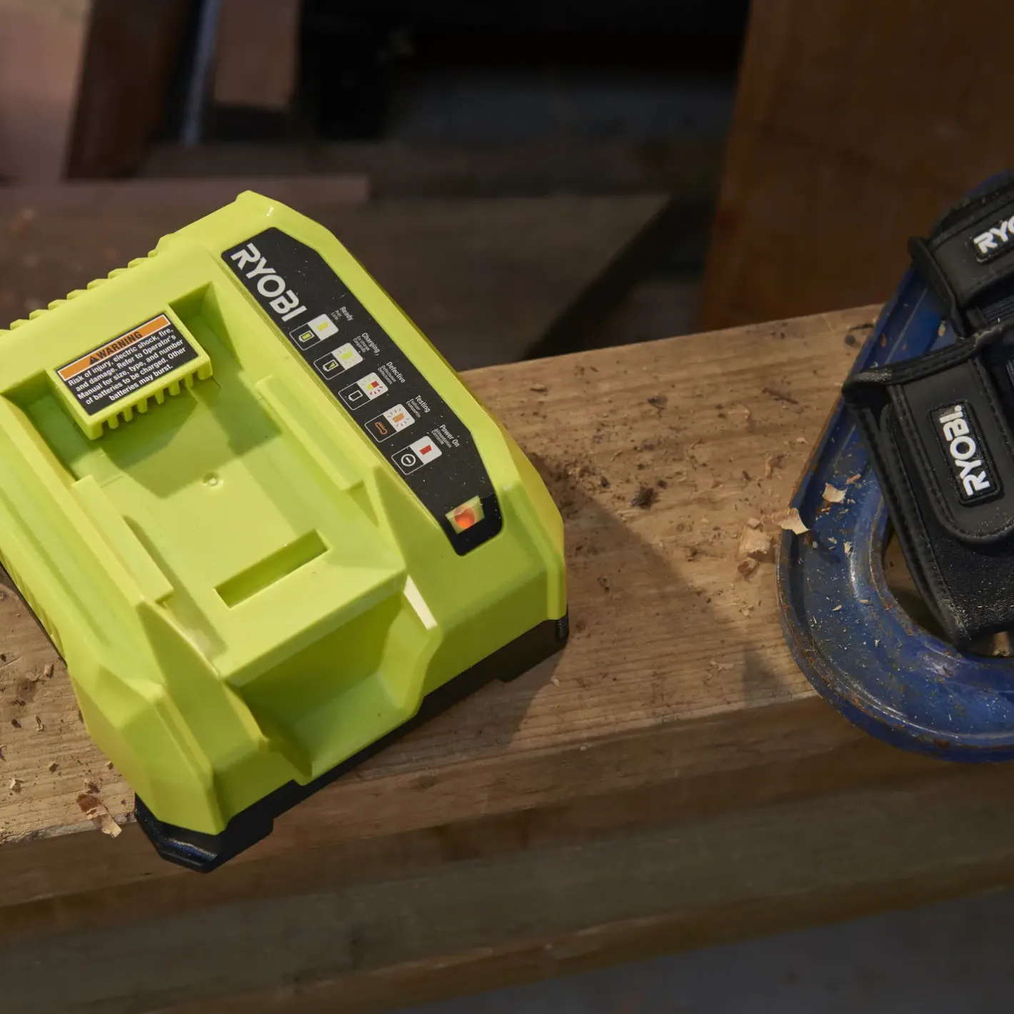Ryobi RY36C60A 36V MAX POWER hurtiglader* Batterier Og Opladere