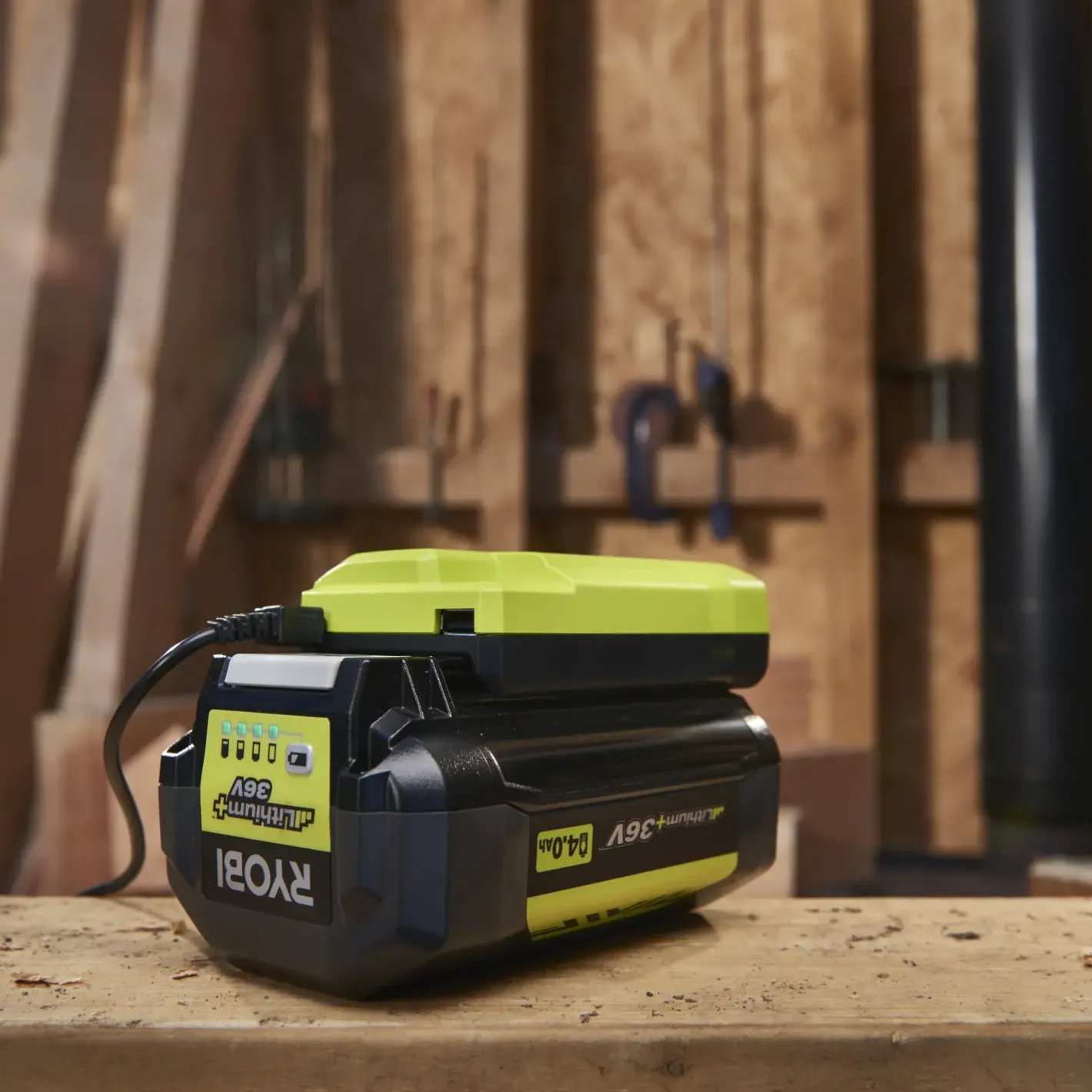 Ryobi RY36C17A 36V MAX POWER lader* Batterier Og Opladere